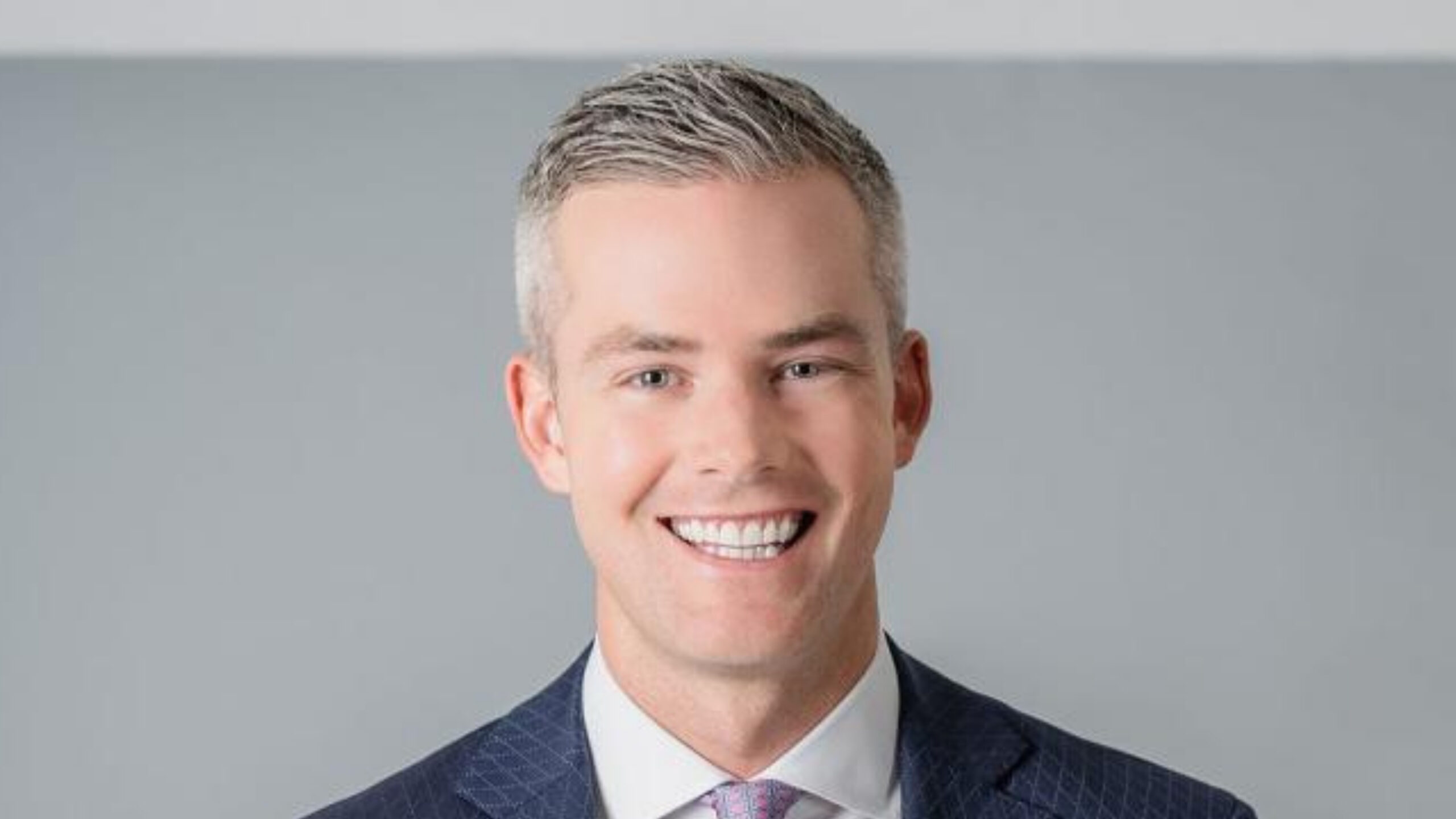 Recommended Books by Ryan Serhant